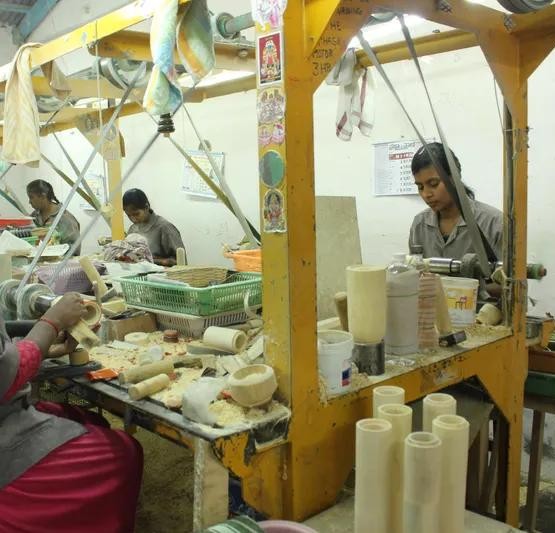 The Art of Making Channapatna Wooden Toys, type of wood and dye used for the toys manufacturing